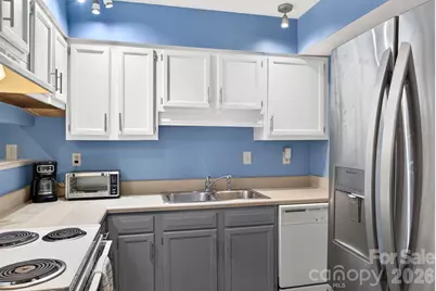 9 Ravencroft Lane #B-9 and Garage 2 Unit D, Asheville, NC 28803 - Photo 18
