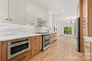 3024 Walter St, Charlotte, NC 28208 - Photo 2