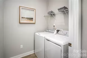 1007 Heathway Dr, Charlotte, NC 28213 - Photo 10