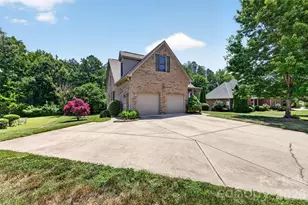 2916 Ed Reid St, Charlotte, NC 28216 - Photo 2