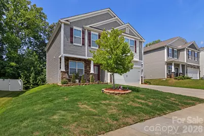9836 Oak Barrel Lane, Charlotte, NC 28215 - Photo 2
