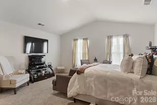 9836 Oak Barrel Ln, Charlotte, NC 28215 - Photo 24