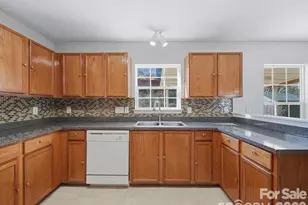 1968 8th St Ln SE, Hickory, NC 28602 - Photo 14