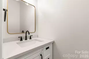12819 Matisse Ln, Charlotte, NC 28215 - Photo 18