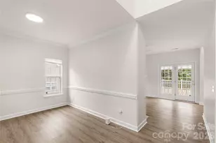 12819 Matisse Ln, Charlotte, NC 28215 - Photo 10