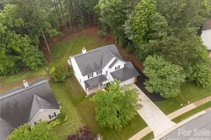 12819 Matisse Ln, Charlotte, NC 28215 - Photo 6