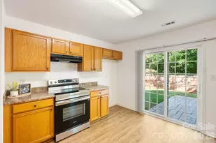 1429 River Run Rd, Lowell, NC 28098 - Photo 10