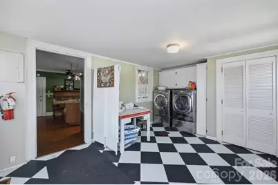 1670 Southwest Boulevard, Newton, NC 28658 - Photo 16