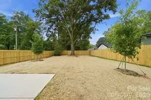 1735 Byrum St, Charlotte, NC 28216 - Photo 32