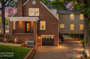 625 4th St Dr NW, Hickory, NC 28601 - Photo 2