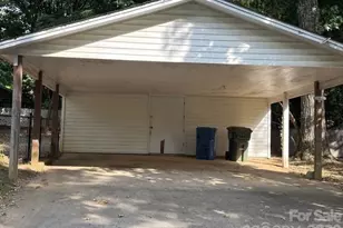 706 12th Ave NE, Hickory, NC 28601 - Photo 4