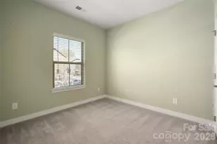 2025 Birchside Dr, Charlotte, NC 28205 - Photo 28