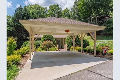 323 Hawks Crest Drive, Waynesville, NC 28786 - Photo 2