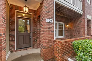 129 Grandin Rd, Charlotte, NC 28208 - Photo 2