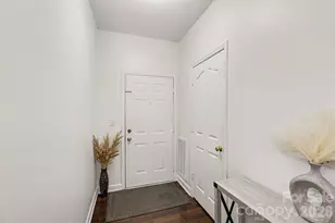 11855 Ridgeway Park Dr, Charlotte, NC 28277 - Photo 2