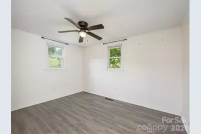 340 Mauney Cove, Waynesville, NC 28786 - Photo 14