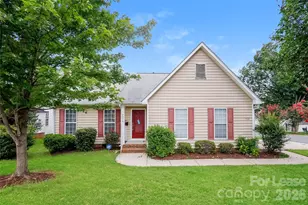 7314 Mapleridge Dr, Charlotte, NC 28210 - Photo 1