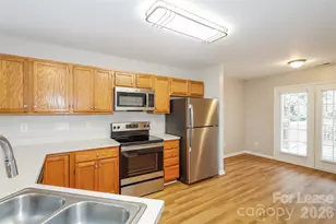 7314 Mapleridge Dr, Charlotte, NC 28210 - Photo 4