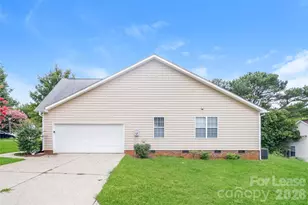 7314 Mapleridge Dr, Charlotte, NC 28210 - Photo 14