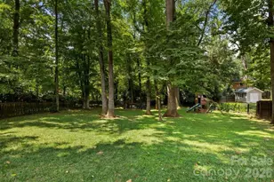 3019 Goneaway Rd, Charlotte, NC 28210 - Photo 4