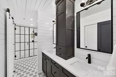 201 Hillside Avenue, Charlotte, NC 28209 - Photo 32