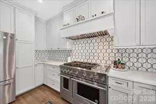 201 Hillside Ave, Charlotte, NC 28209 - Photo 18