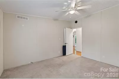 146 Banks View Lane, Hendersonville, NC 28792 - Photo 22