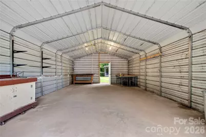 146 Banks View Lane, Hendersonville, NC 28792 - Photo 32