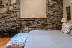 25 Mineral Springs Rd, Asheville, NC 28805 - Photo 12