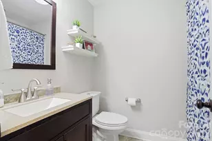 4927 Farm Pond Ln, Charlotte, NC 28212 - Photo 20