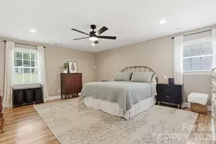 4927 Farm Pond Ln, Charlotte, NC 28212 - Photo 14