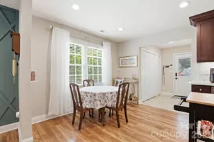 4927 Farm Pond Ln, Charlotte, NC 28212 - Photo 10