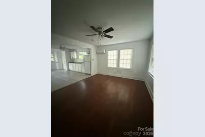 112 10th Avenue SE, Hickory, NC 28602 - Photo 8