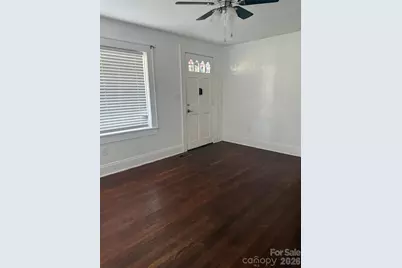 112 10th Avenue SE, Hickory, NC 28602 - Photo 6