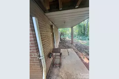 112 10th Avenue SE, Hickory, NC 28602 - Photo 14
