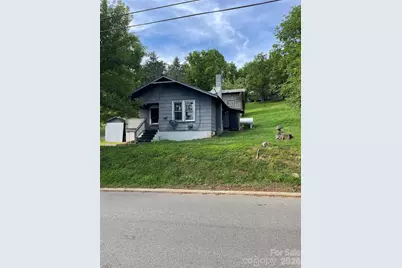 33 Holtzclaw Street, Canton, NC 28716 - Photo 2