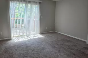 9616 Vinca Cir, Charlotte, NC 28213 - Photo 2