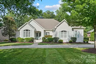 719 Mendenhall Ct, Fort Mill, SC 29715 - Photo 1
