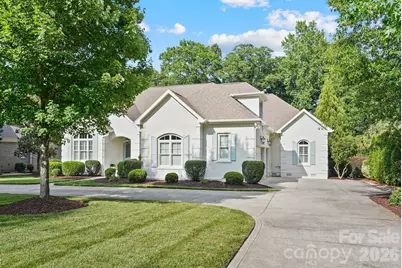 719 Mendenhall Court, Fort Mill, SC 29715 - Photo 2