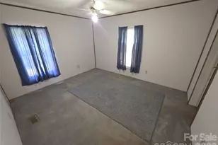 1340 Bowling Green Dr, Clover, SC 29710 - Photo 12