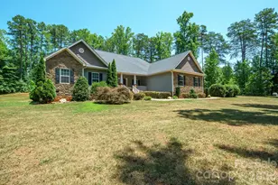 4628 Cayton Dr, Maiden, NC 28650 - Photo 2