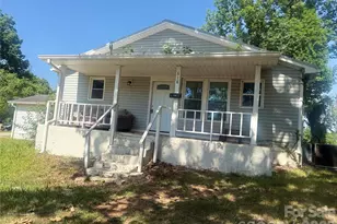 618 S Center St, Hickory, NC 28602 - Photo 2