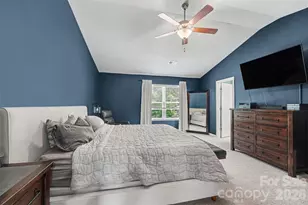 2007 Karen Woods Ln, Charlotte, NC 28216 - Photo 12