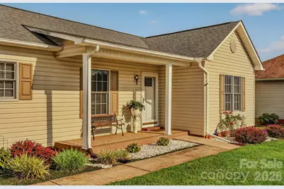 1425 Farmington Hills Drive, Conover, NC 28613 - Photo 2