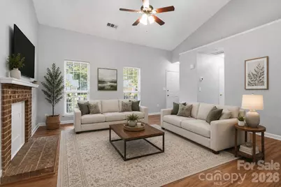 6136 Sunbridge Court, Charlotte, NC 28269 - Photo 2