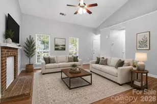 6136 Sunbridge Ct, Charlotte, NC 28269 - Photo 2
