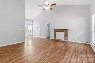 6136 Sunbridge Ct, Charlotte, NC 28269 - Photo 4