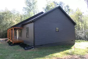 101 River Hills Ln, Morganton, NC 28655 - Photo 4
