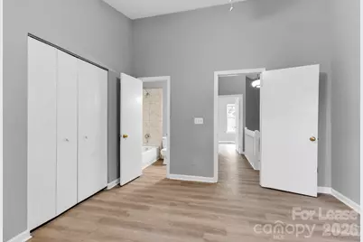 6315 Windsor Gate Lane, Charlotte, NC 28215 - Photo 12