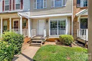 6315 Windsor Gate Ln, Charlotte, NC 28215 - Photo 1